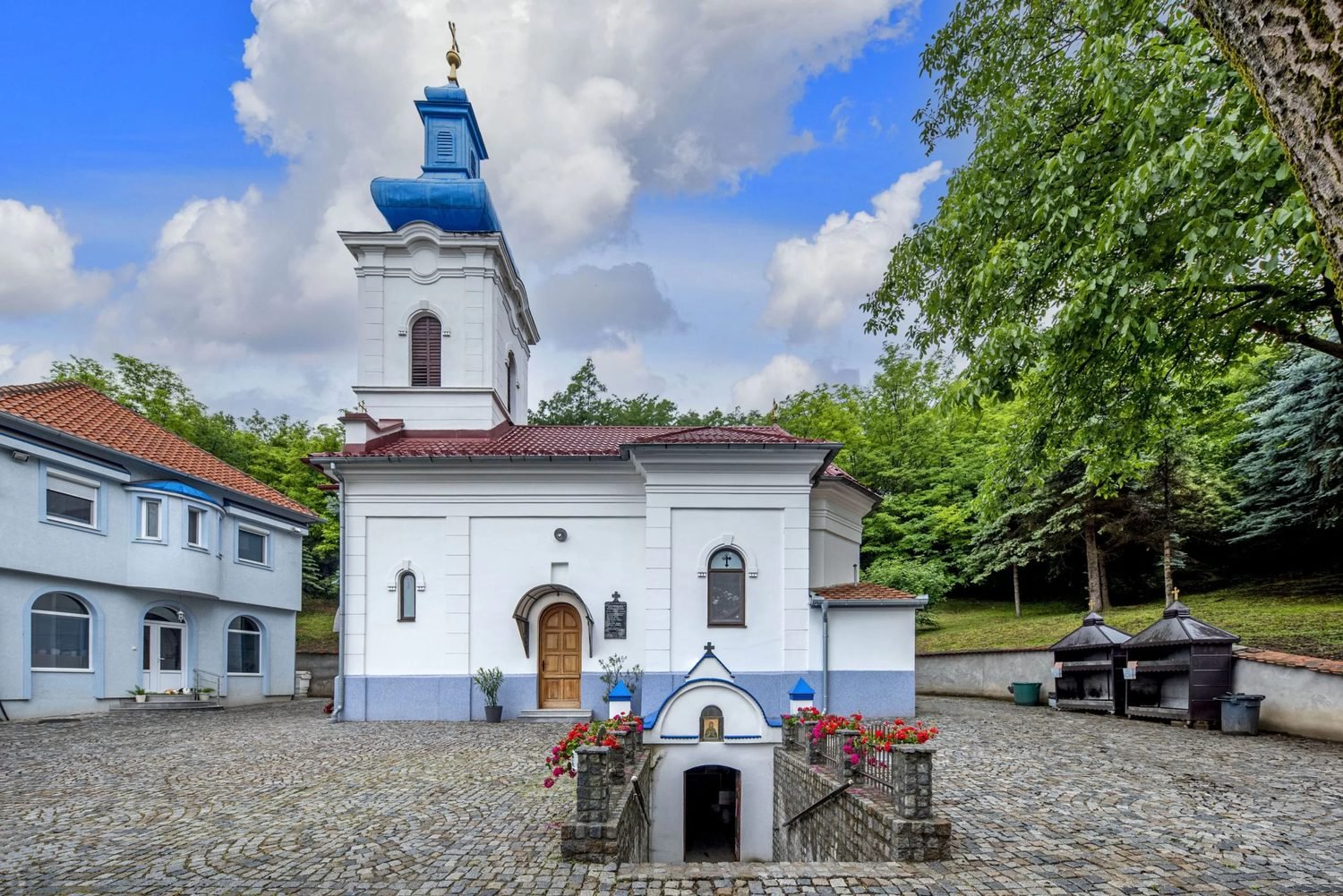 Храм манастира Свете Петке